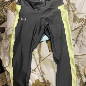 UA capri leggings